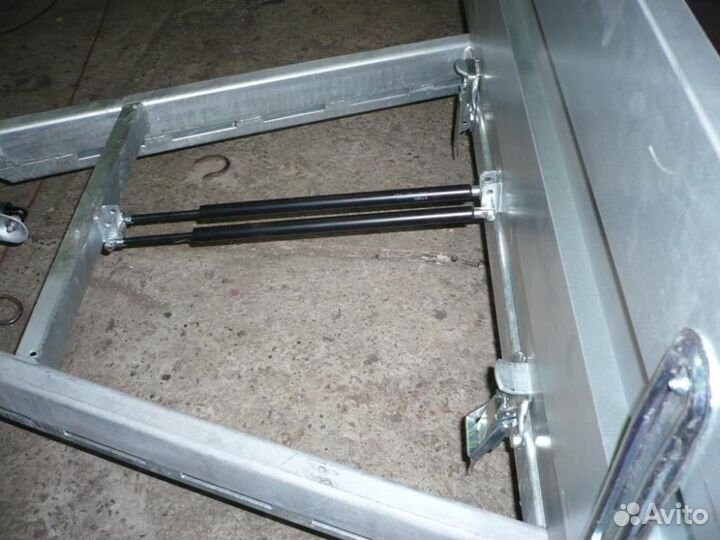 Амортизатор для опрокидывания кузова прицепа