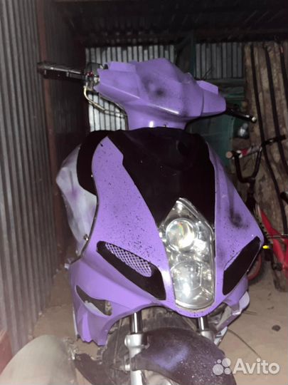 Скутер Nexus Reggy 125 сс