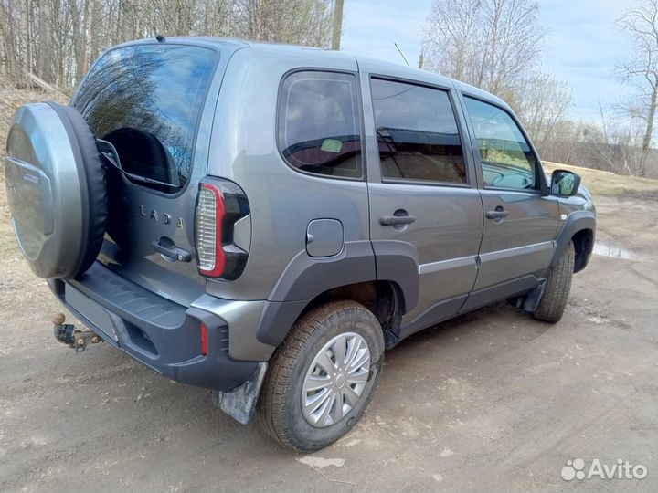 ВАЗ Niva Travel 1.7 МТ, 2021, 20 247 км