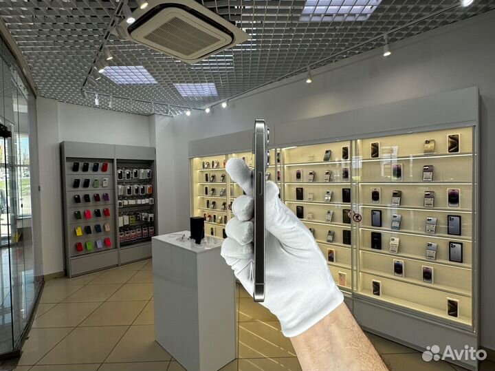 iPhone 15 Pro, 256 ГБ