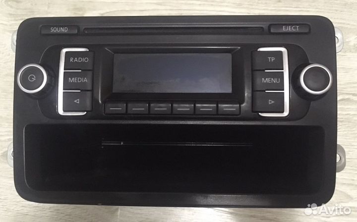 Штатная магнитола VW Jetta 6