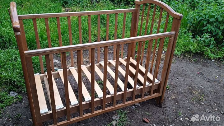Детская кроватка