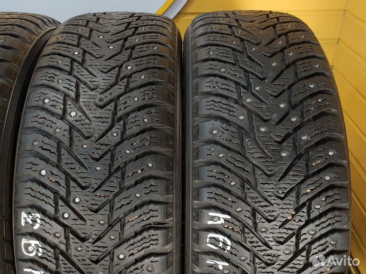 Nokian Tyres Hakkapeliitta 8 235/65 R17