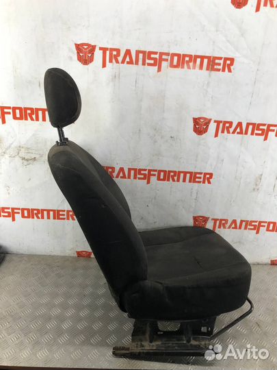 Сиденье переднее правое Лада Ларгус