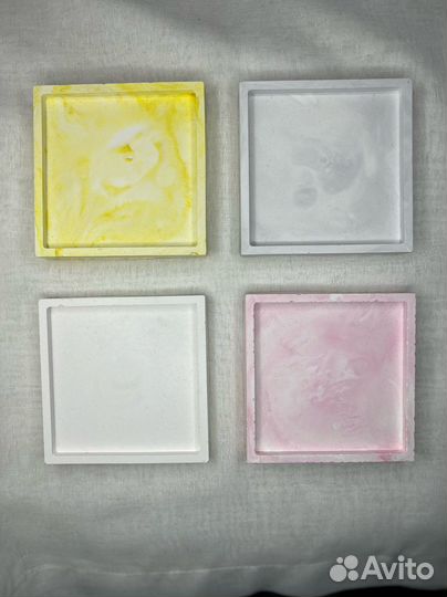 Гипсовая подставка