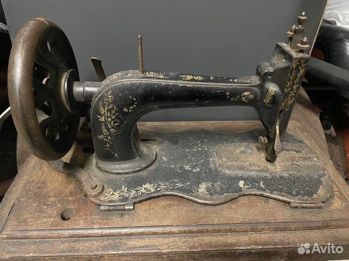 Швейная машинка Zinger 1872 год