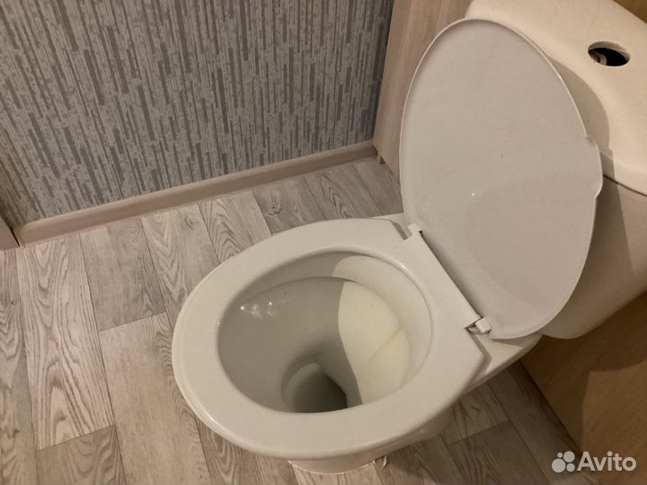 Унитаз с бачком бу