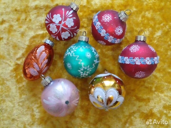 Ёлочные игрушки. Шарики. ГДР.(7 шт. )