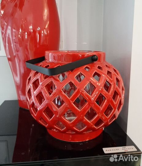 Подсвечник красный