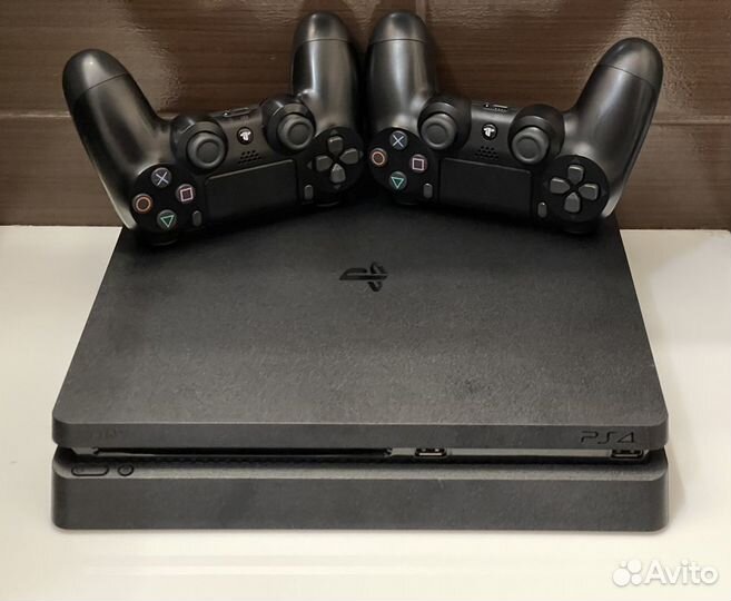Sony PS4 slim и 150 игр