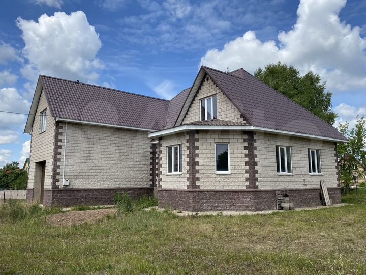 Дом 400 м² на участке 15 сот.