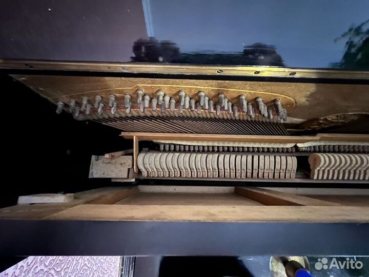 Старинное немецкое пианино