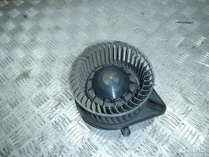 Моторчик отопителя, Audi (Ауди) -А4 (B7) (05-07)