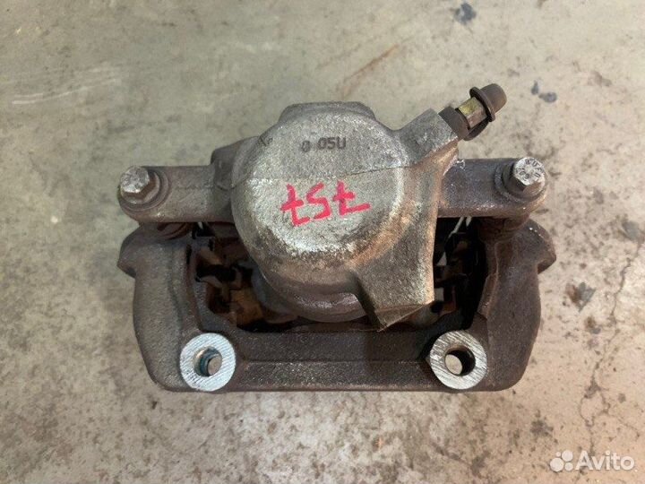 Суппорт передний левый Mercedes-Benz Clk-Class