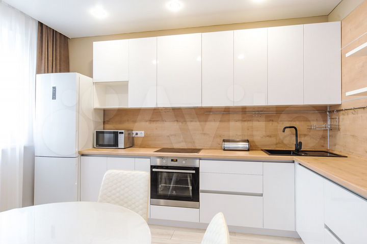 2-к. квартира, 57 м², 11/14 эт.