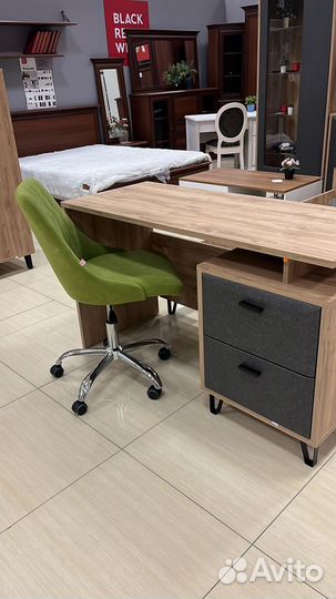 Детский письменный стол Грейс