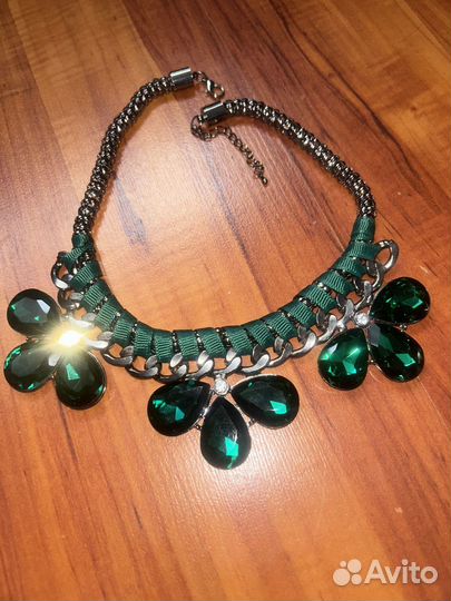 Колье ожерелье