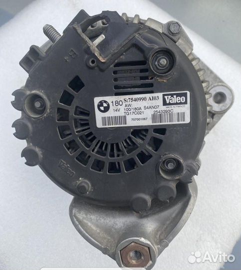 Генератор bmw x5 e53 Valeo