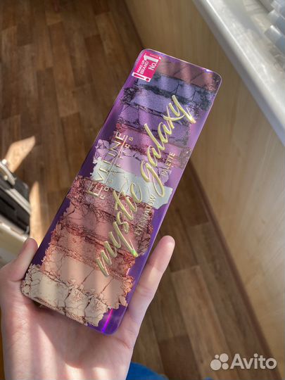 Палетка теней Eveline Mystic Galaxy