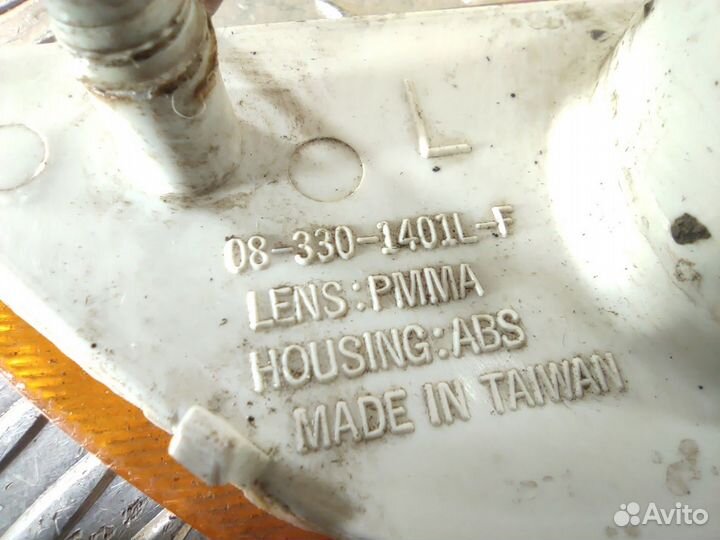 Повторитель в крыло левый Ford Focus 1998-2005