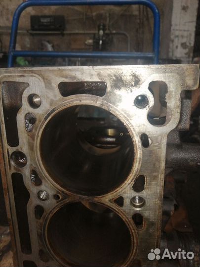 Блок двигателя K4M858 Renault Megan 3