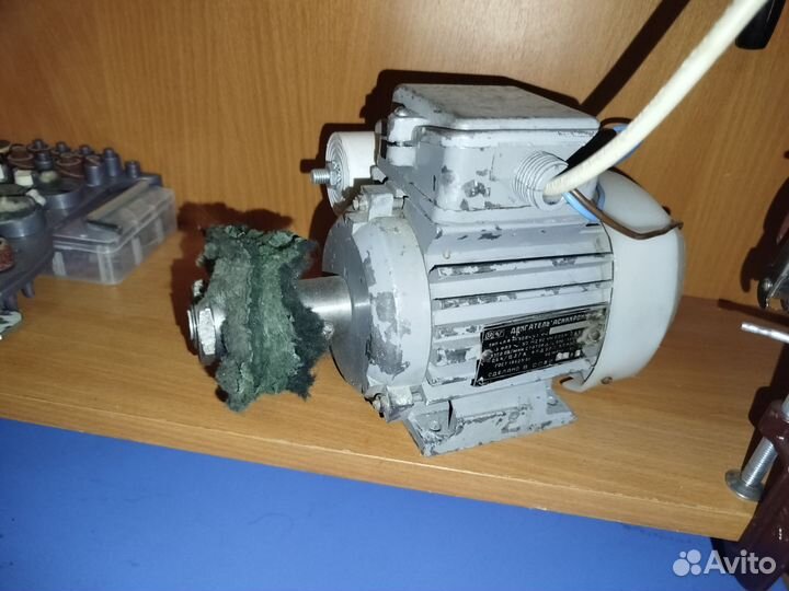 Электродвигатель