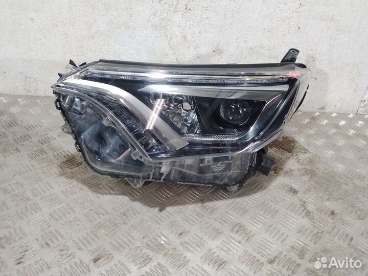 Фара левая Toyota RAV4 CA40 Led