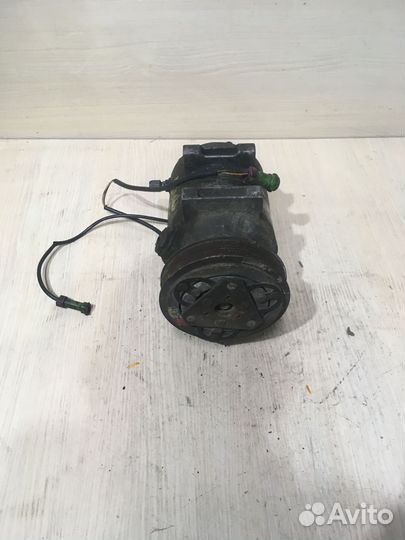 Компрессор кондиционера Ауди А6 С4