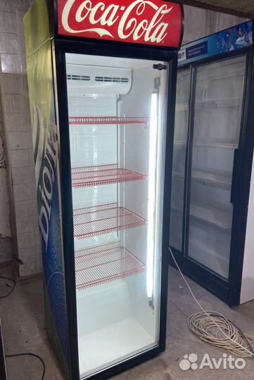 Холодилный шкаф под напитки