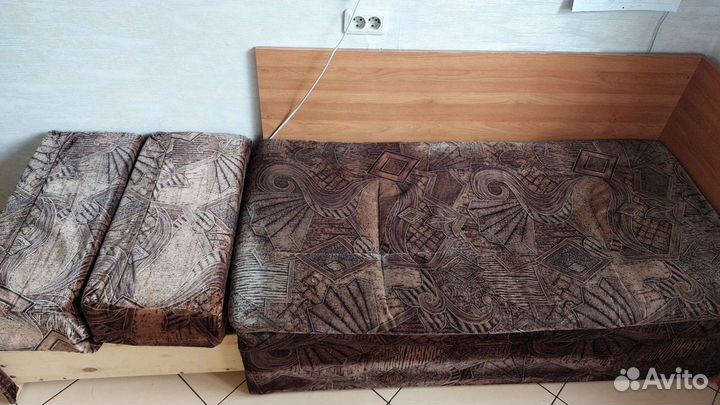 Маленький диванчик бу