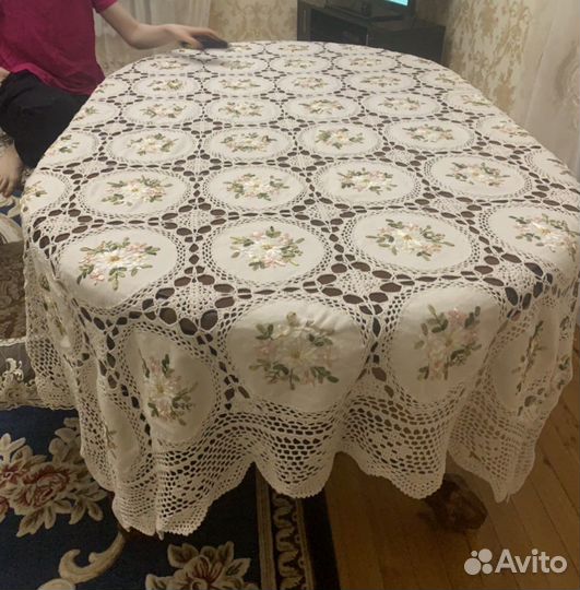 Скатерть ручной работы