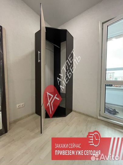 Шкаф распашной