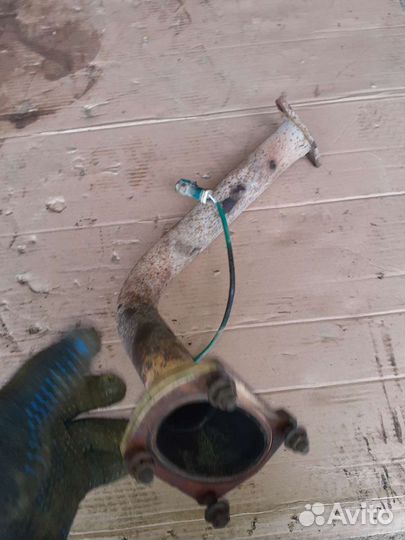 Приёмная труба передняя часть глушителя Форд Фокус