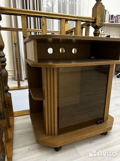 Тумба под телевизор