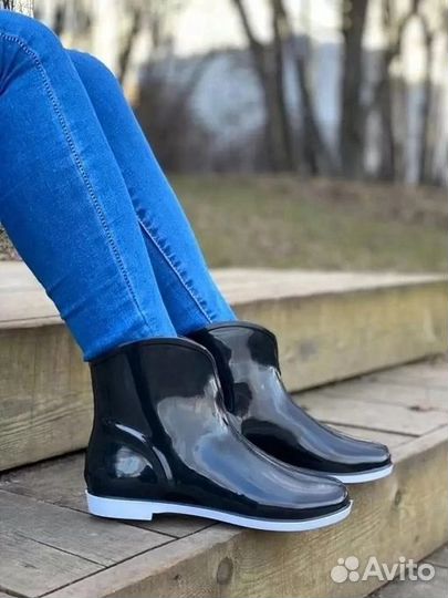 Резиновые сапоги новые 38 рр