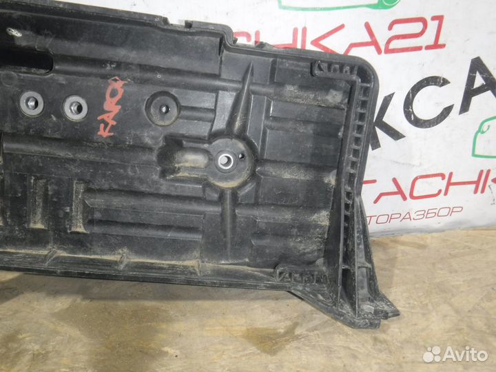 Площадка акб VAG 5Q0915321G