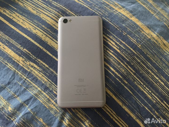 Телефон Xiaomi Redmi note 5A