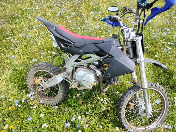 Кроссовый мотоцикл