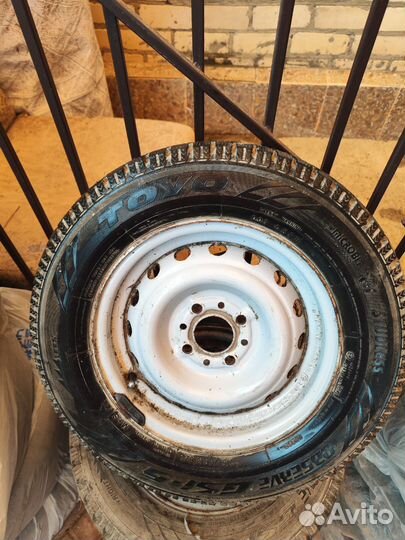 Toyo Observe GSi-5 175/70 R13 82T