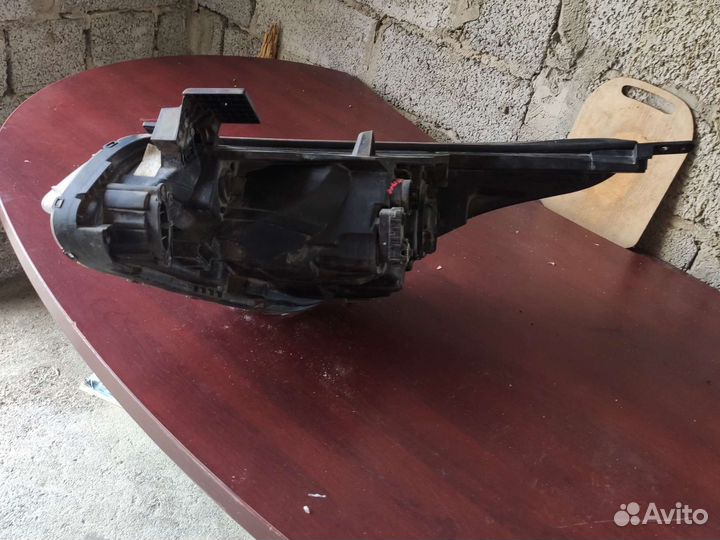 Фара правая на Kia Rio 4 орегинал без дефекров