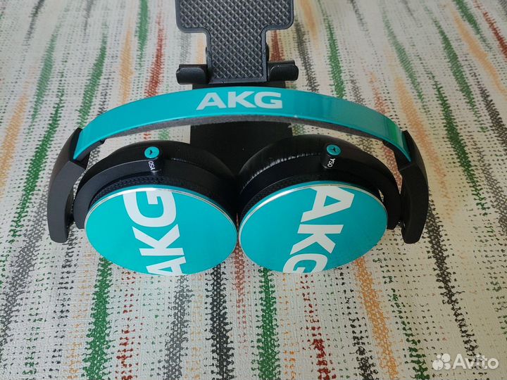 Наушники AKG y50