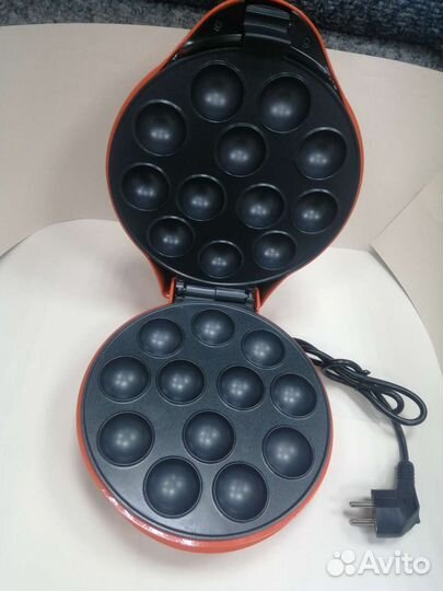 Вафельница Home Club