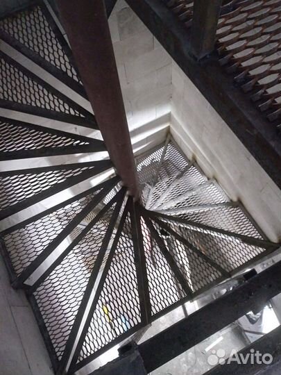 Бетонные лестници