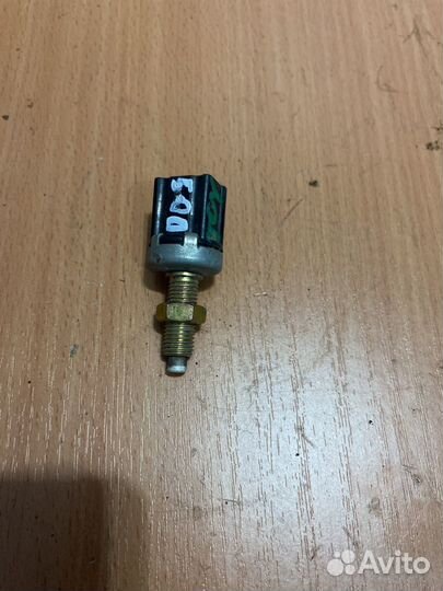 Концевик педали тормоза toyota