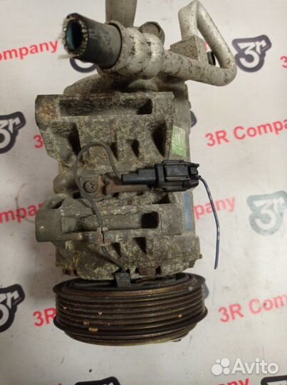 Компрессор кондиционера Nissan Serena TC24 QR20DE