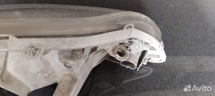 Фара toyota corolla 120