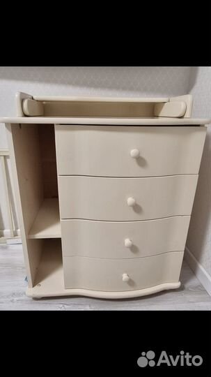 Кровать с комодом