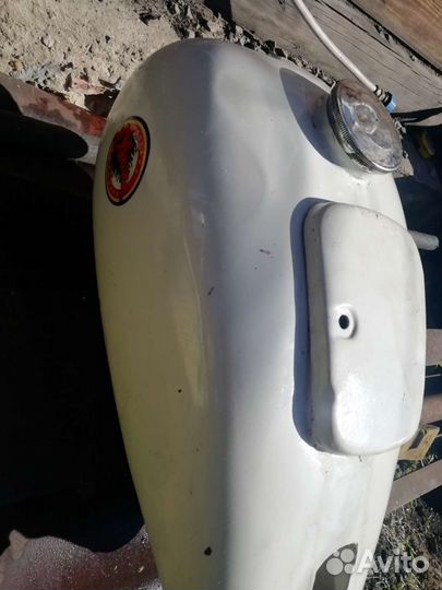 Бензиновый бак