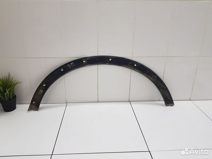 Накладка на заднее правое крыло (Geely Coolray)