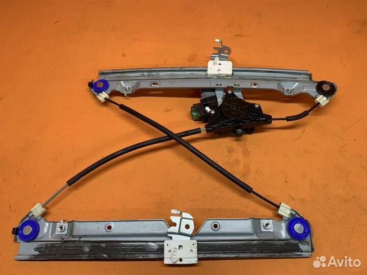 Стеклоподъемник двери передний правый Infiniti